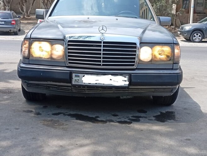 Mercedes E 230 1991, 250,000 km - 2.3 l - Bakı