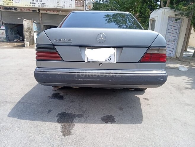 Mercedes E 230 1991, 250,000 km - 2.3 l - Bakı