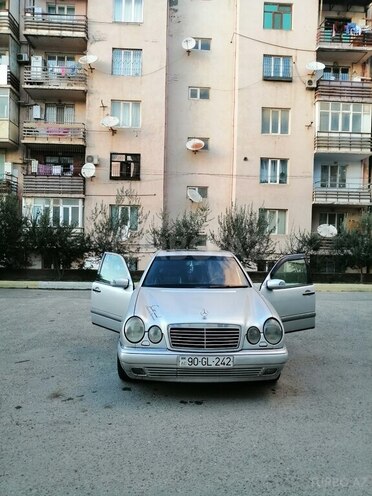 Mercedes E 200 2001, 750,754 km - 2.0 l - Ağdam