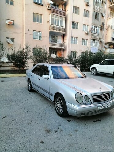Mercedes E 200 2001, 750,754 km - 2.0 l - Ağdam