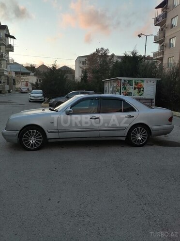 Mercedes E 200 2001, 750,754 km - 2.0 l - Ağdam