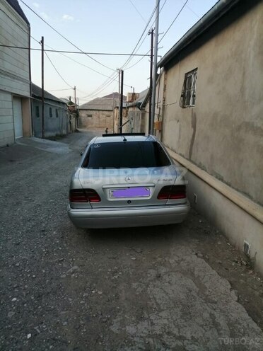 Mercedes E 200 2001, 750,754 km - 2.0 l - Ağdam