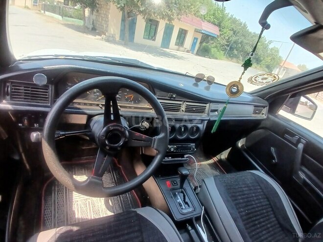 Mercedes 190 1991, 352,650 km - 1.8 l - Ağcabədi