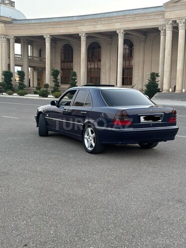 Mercedes C 180 1997, 300,000 km - 1.8 l - Ucar