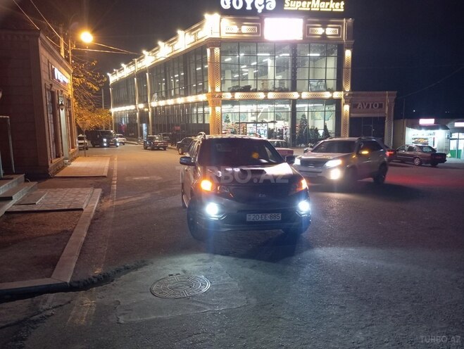 Kia Sorento 2009, 237,431 km - 2.0 l - Qazax