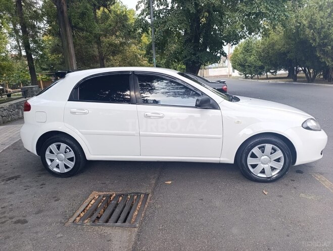 Chevrolet Lacetti 2008, 278,000 km - 1.4 l - Qax