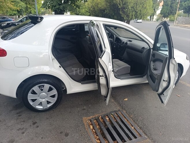 Chevrolet Lacetti 2008, 278,000 km - 1.4 l - Qax
