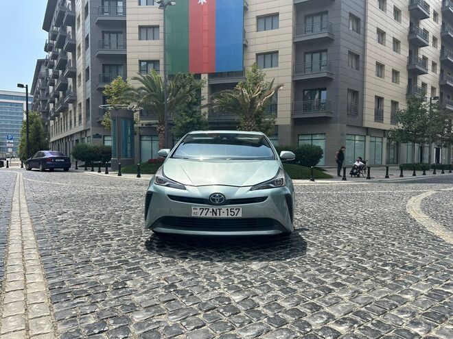 Toyota Prius 2018, 200,000 km - 1.8 l - Bakı