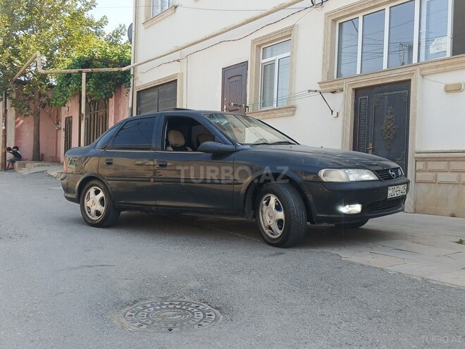 Opel Vectra 1997, 450,000 km - 1.6 l - Bakı