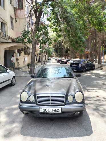 Mercedes E 230 1996, 338,000 km - 2.3 l - Bakı