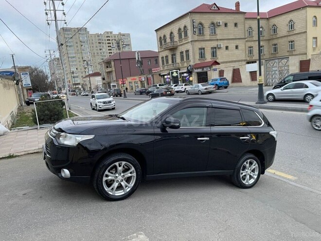 Mitsubishi Outlander 2014, 260,000 km - 2.4 l - Bakı