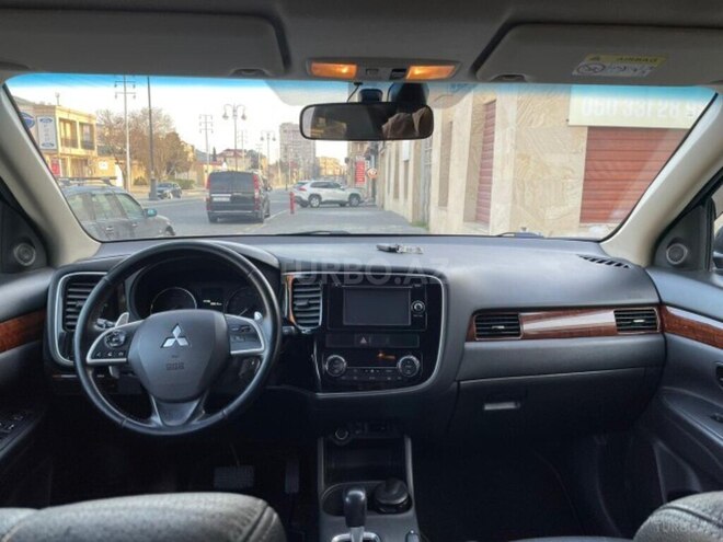 Mitsubishi Outlander 2014, 260,000 km - 2.4 l - Bakı
