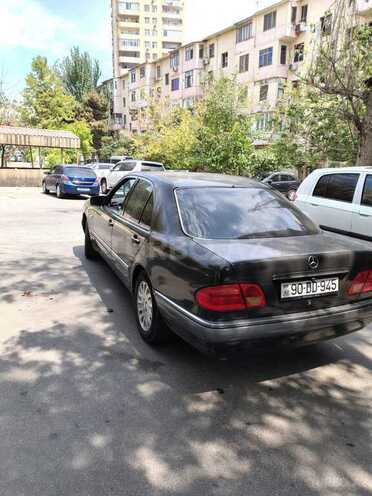 Mercedes E 230 1996, 338,000 km - 2.3 l - Bakı