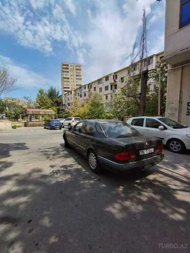 Mercedes E 230 1996, 338,000 km - 2.3 l - Bakı
