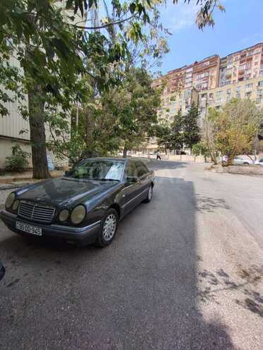 Mercedes E 230 1996, 338,000 km - 2.3 l - Bakı