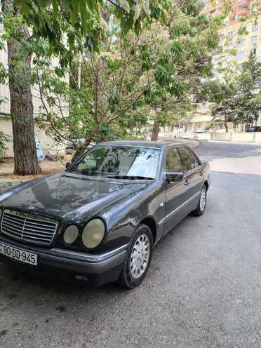 Mercedes E 230 1996, 338,000 km - 2.3 l - Bakı