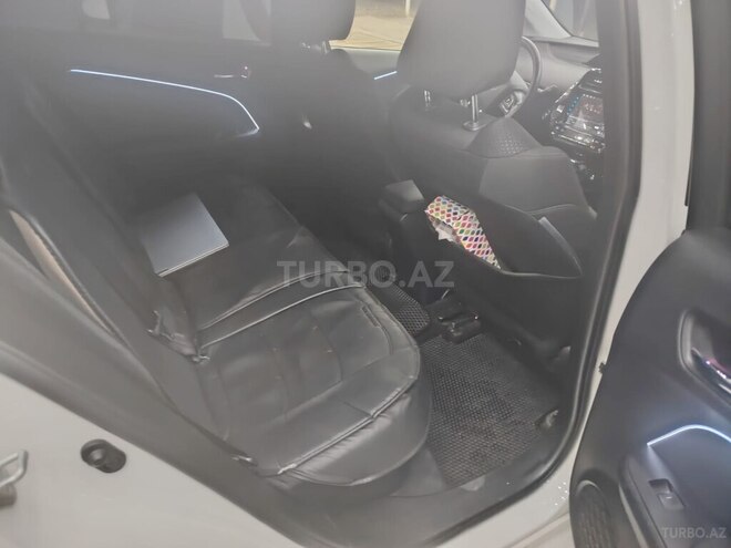 Toyota Prius 2019, 180,000 km - 1.8 л - Bakı