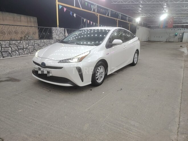 Toyota Prius 2019, 180,000 km - 1.8 л - Bakı