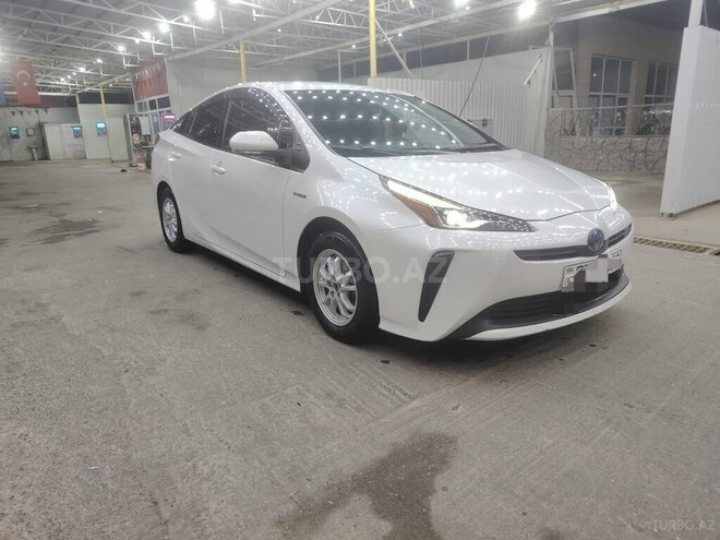 Toyota Prius 2019, 180,000 km - 1.8 л - Bakı
