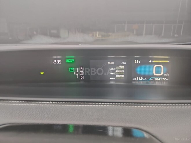 Toyota Prius 2019, 180,000 km - 1.8 л - Bakı