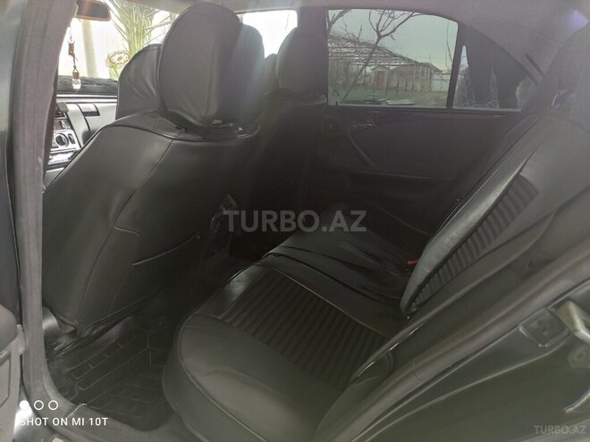 Mercedes E 200 2000, 600,000 km - 2.0 l - Şirvan
