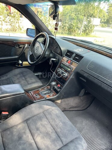 Mercedes C 280 1996, 250,000 km - 2.8 l - Göyçay