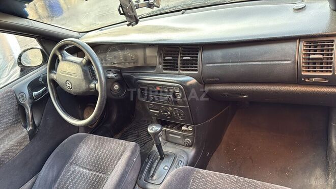 Opel Vectra 1997, 200,000 km - 2.0 l - Bakı