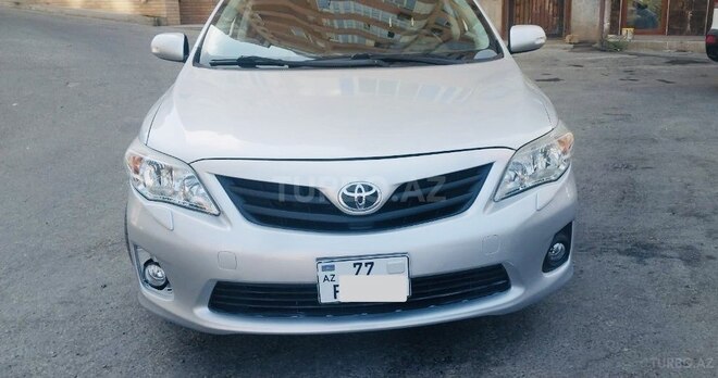 Toyota Corolla 2011, 173,000 km - 1.4 l - Bakı