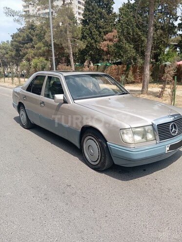 Mercedes E 250 1991, 317,000 km - 2.5 л - Bakı