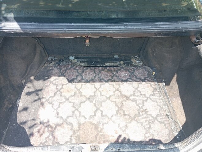 Mercedes E 250 1991, 317,000 km - 2.5 л - Bakı