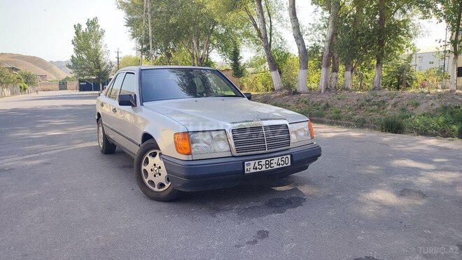 Mercedes E 230 1988, 300,000 km - 2.3 l - Göyçay