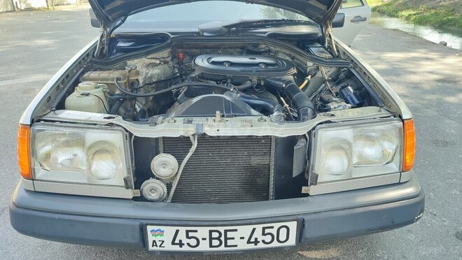 Mercedes E 230 1988, 300,000 km - 2.3 l - Göyçay
