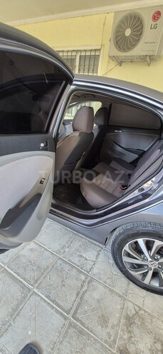 Hyundai Accent 2015, 240,000 km - 1.6 л - Bakı