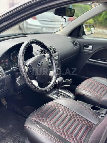 Ford Mondeo 2004, 255,583 km - 2.0 l - Bakı