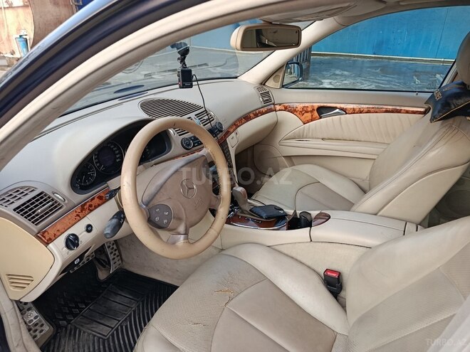 Mercedes E 240 2004, 283,600 km - 2.6 l - Bakı