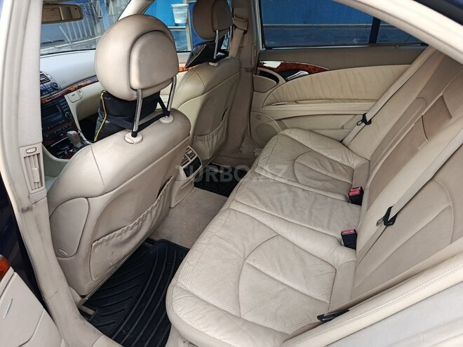 Mercedes E 240 2004, 283,600 km - 2.6 l - Bakı