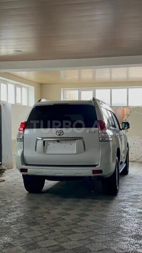Toyota Land Cruiser Prado 2010, 274,000 km - 2.7 л - Bakı