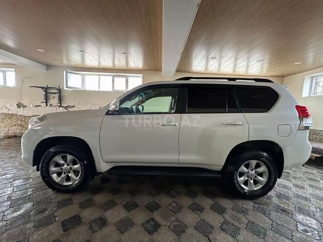 Toyota Land Cruiser Prado 2010, 274,000 km - 2.7 л - Bakı