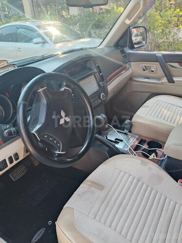 Mitsubishi Pajero 2007, 420,000 km - 3.0 л - Bakı