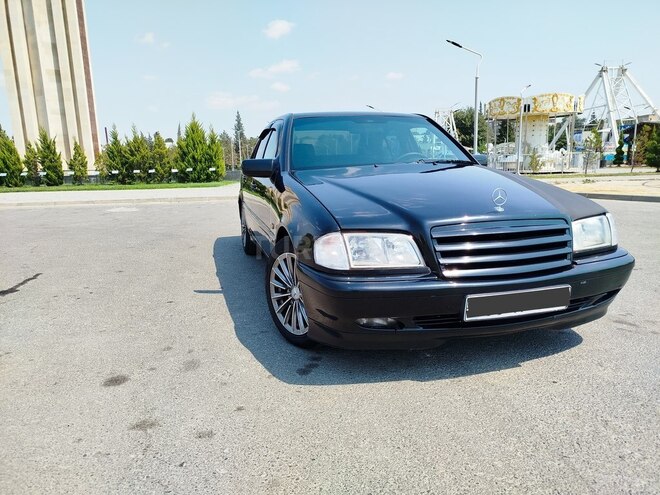 Mercedes C 220 1999, 450,000 km - 2.2 л - Şirvan