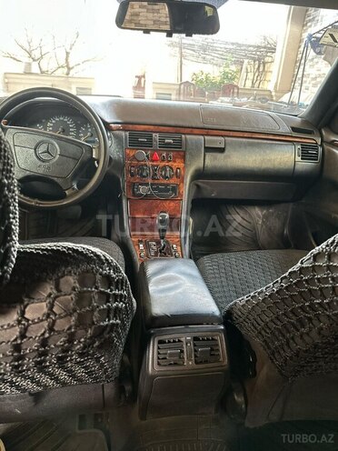 Mercedes E 220 1998, 600,000 km - 2.2 l - Gəncə
