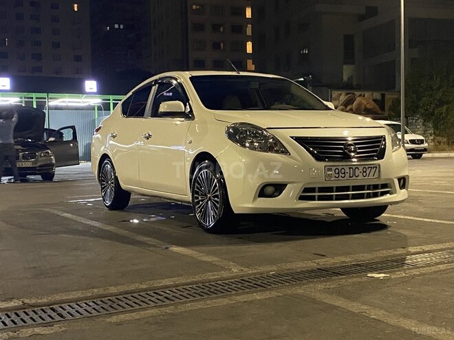 Nissan Sunny 2013, 248,000 km - 1.5 л - Bakı