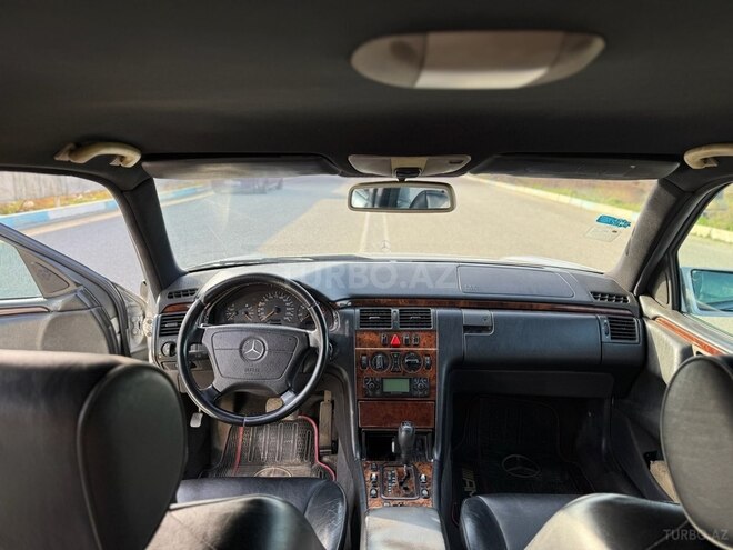Mercedes E 220 1999, 530,000 km - 2.2 l - Sumqayıt