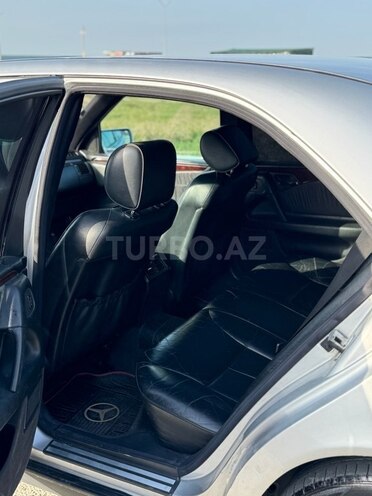 Mercedes E 220 1999, 530,000 km - 2.2 l - Sumqayıt