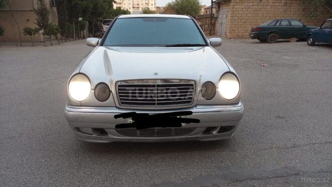 Mercedes E 300 1997, 25,666 km - 3.0 l - Babək