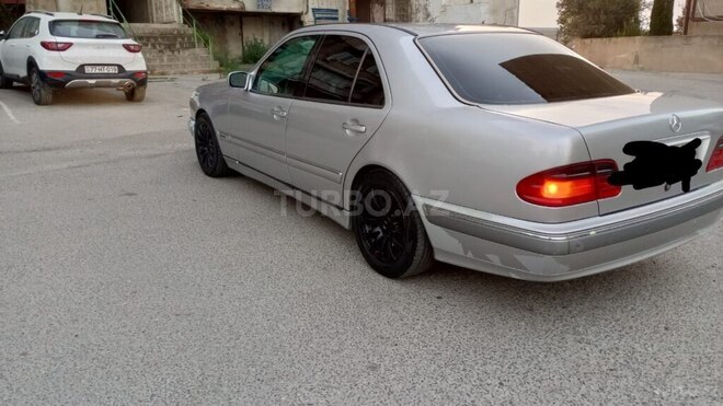 Mercedes E 300 1997, 25,666 km - 3.0 l - Babək