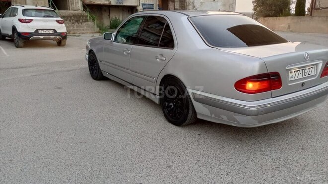 Mercedes E 300 1997, 25,666 km - 3.0 l - Babək