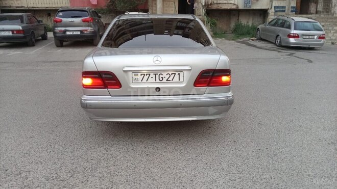Mercedes E 300 1997, 25,666 km - 3.0 l - Babək