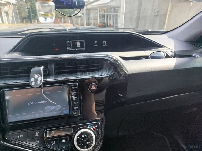 Toyota Aqua 2019, 160,000 km - 1.5 л - Bakı
