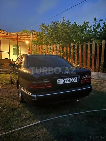 Mercedes E 230 1996, 236,000 km - 2.3 l - Bakı